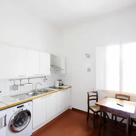 Apartment By The Side Of The Dome